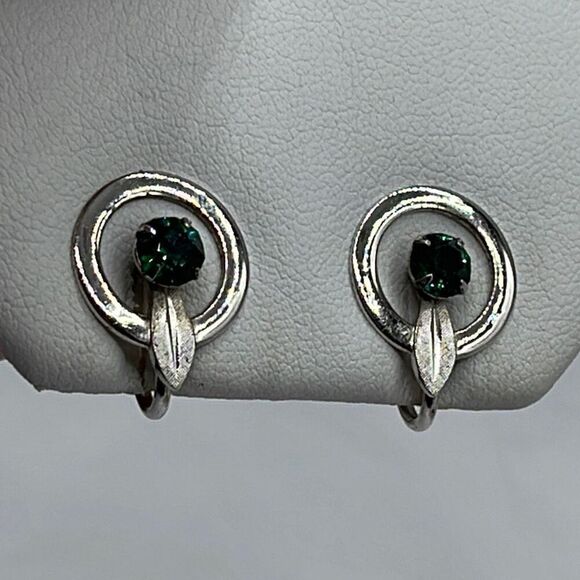 Van Dell vintage sterling silver and glass emerald screw back earrings - Picture 2 of 8